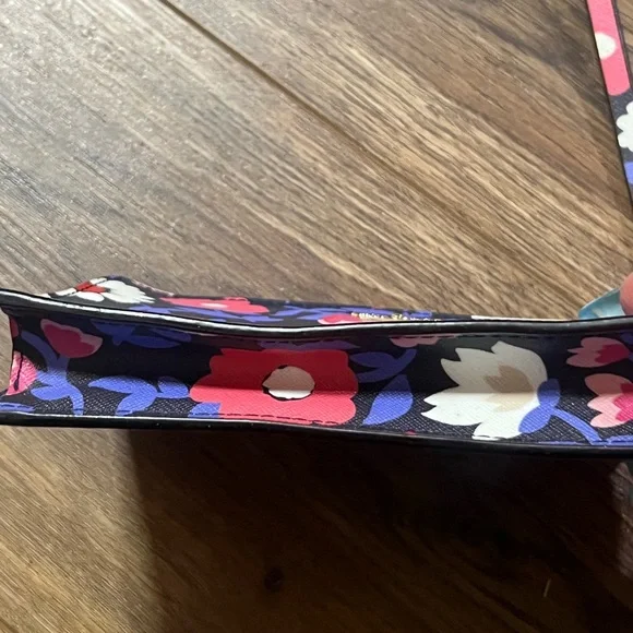 Kate Cameron Street Daisy Leila Wristlet - Picture 3 of 5